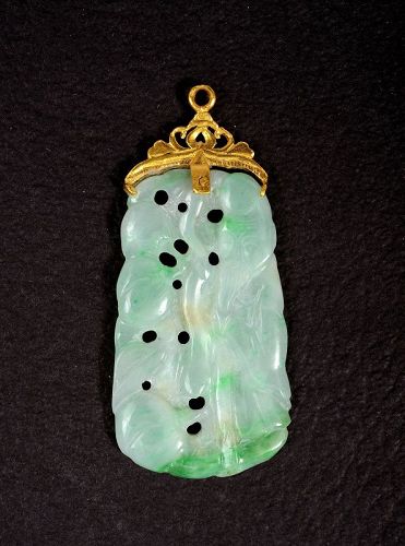 Vintage 22K Jade Jadeite Carved Shou Lao God Of Longevity Pendant
