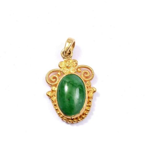 1930's Chinese Jadeite Jade 22K Yellow Gold Pendant Marked 足金