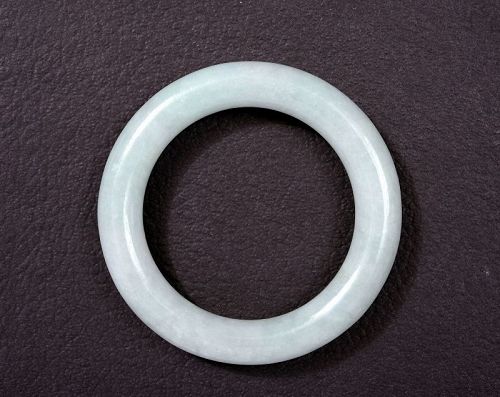 Vintage Chinese Natural Light Green Jadeite Carved Bracelet Bangle