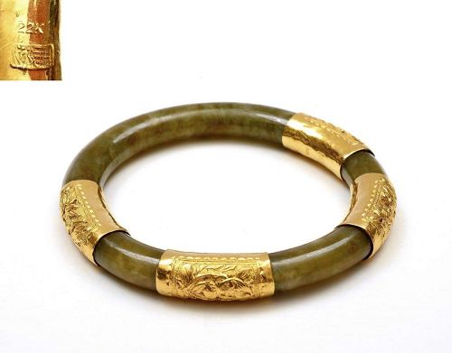 1930's Chinese Jadeite Carved Bracelet Bangle with 22K Gold