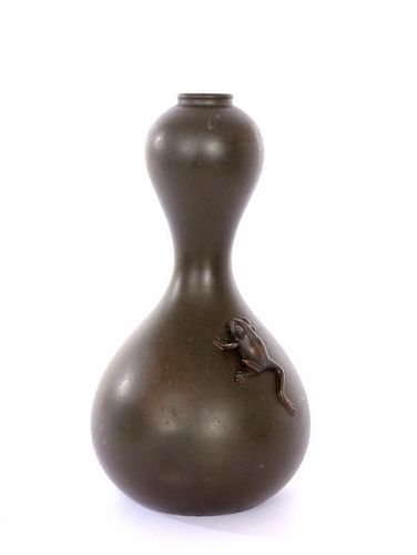 1930's Japanese Bronze Gourd Shaped Vase Frog Toad